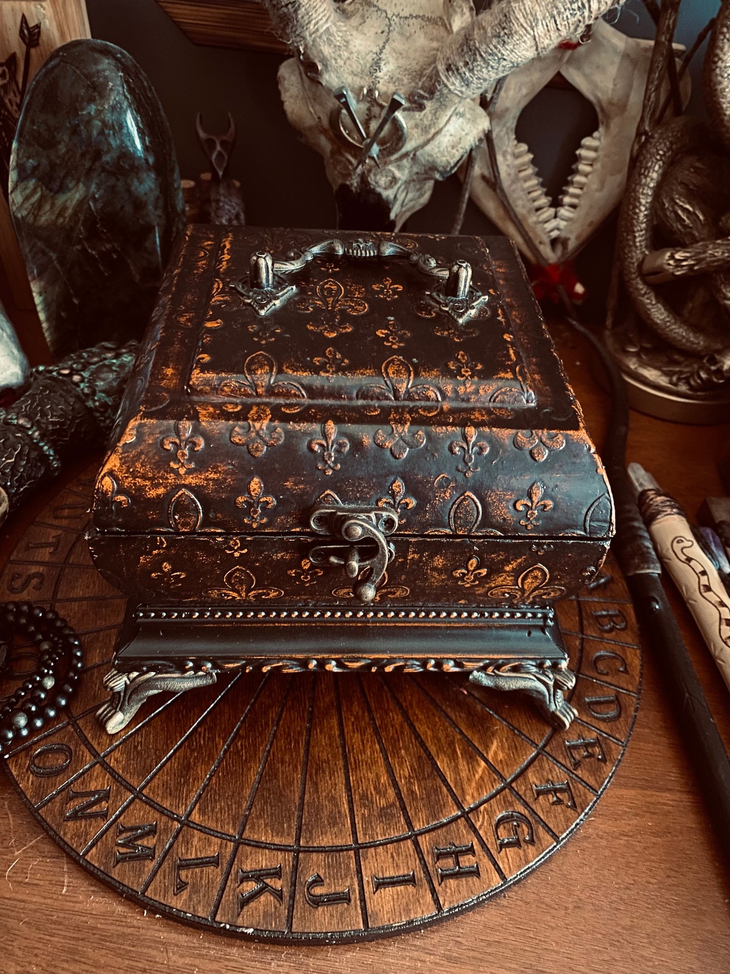Scrying Mirror Divination Box
